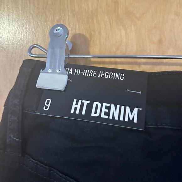 Hot Topic extra high-rise jeggings with distressed details NWT - Picture 5 of 5